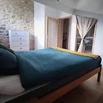 De L'alouette Nyaraló *